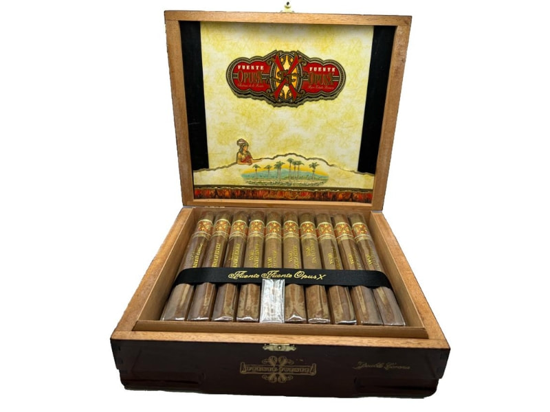 Giá của Arturo Fuente OpusX Double Corona